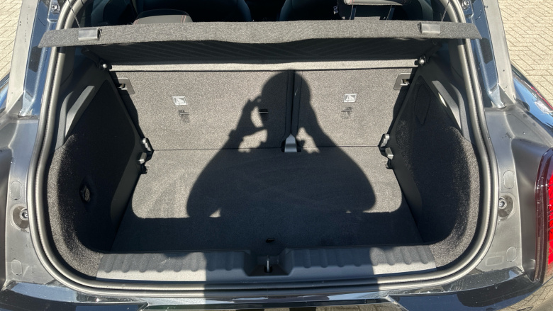 MINI Aceman 135kW E Classic 43kWh 5dr Auto Electric Hatchback